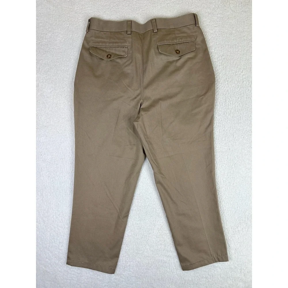 L.L. Bean Pants Mens 32x24 Beige Classic Fit Cotton Chino Pleated Casual - Picture 2 of 10
